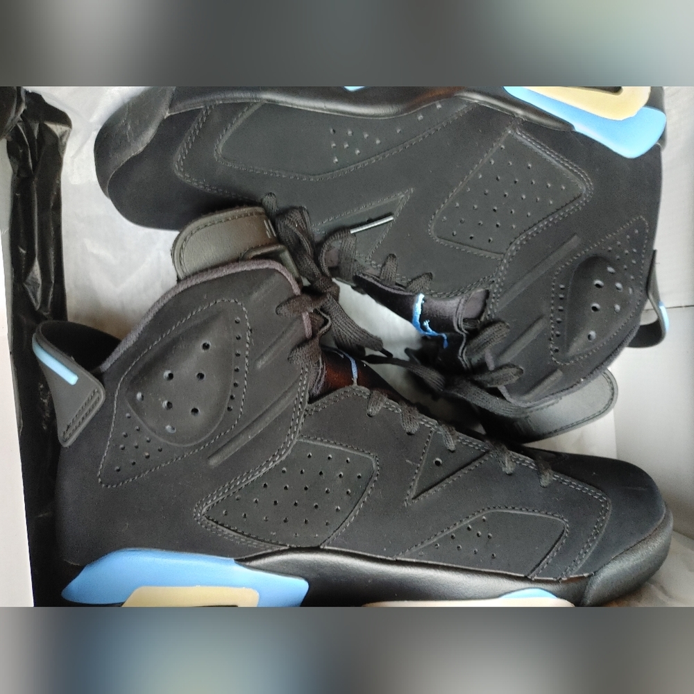 Air Jordan's 6 Retro , size 9.5 , black/light blue